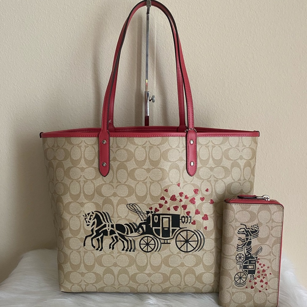 Coach purse and wallet set